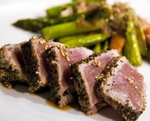Seared Yellowfin Tuna & Asparagus