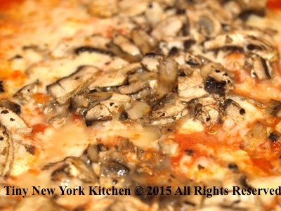 Garlic Mushroom Pizza