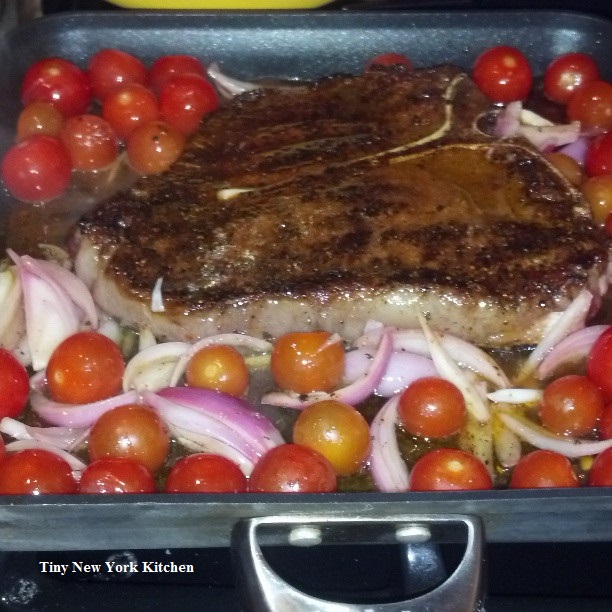 Steak With Cherry Tomatoes