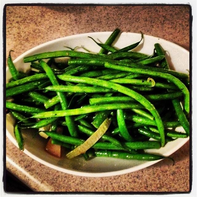 Haricots Verts With Sliced Shallots