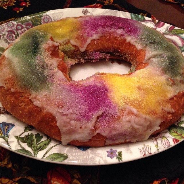 Mardi Gras King Cake 2