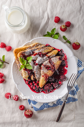 Gluten-Free Baked Berry French Toast